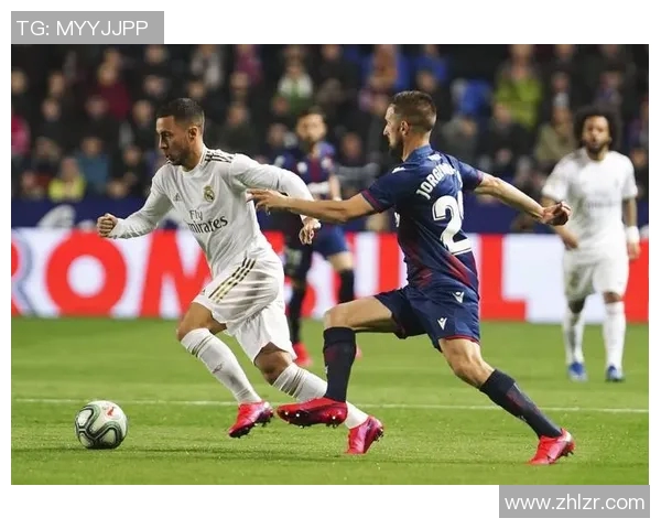 足球球星训练精华集锦全方位展示顶级技艺与激情瞬间